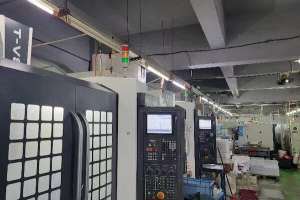 Atelier d'usinage CNC - RALLYPrecision