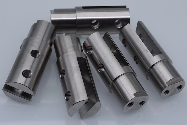 Serviço de usinagem CNC de aço inoxidável na China