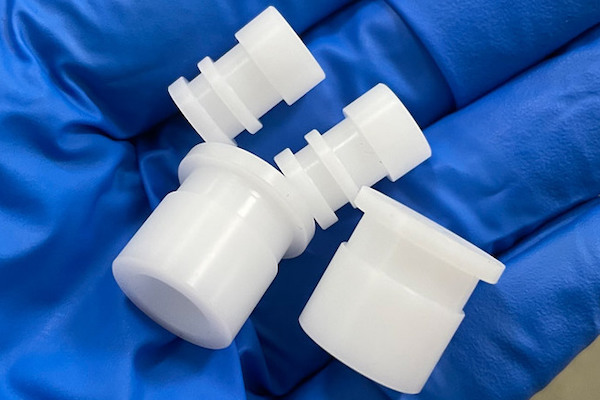 Applicazione industriale di parti lavorate a CNC con lavorazione PTFE