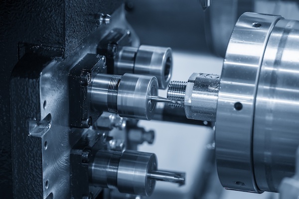 Lavorazione CNC di viti per l'industria aeronautica