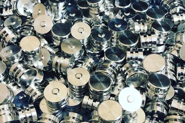 peças torneadas em alumínio CNC