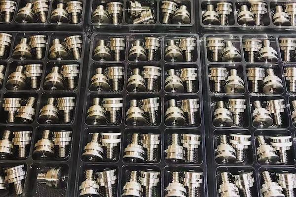 fabricant de pièces tournées de précision