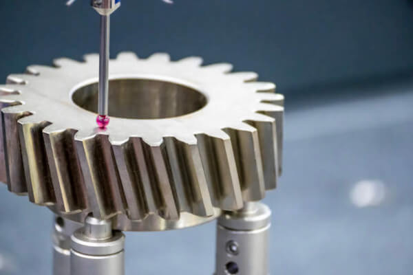Inspeção de engrenagens de metal CNC usando CMM