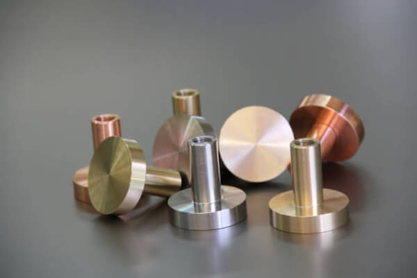Botões de latão CNC usinados com precisão